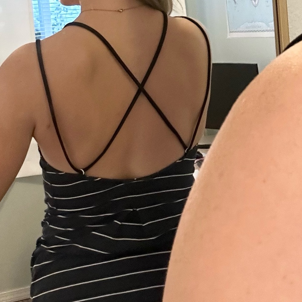 Lululemon Breezy Strappy Back Tank Charcoal Grey Stripes Size 4 - Picture 2 of 8